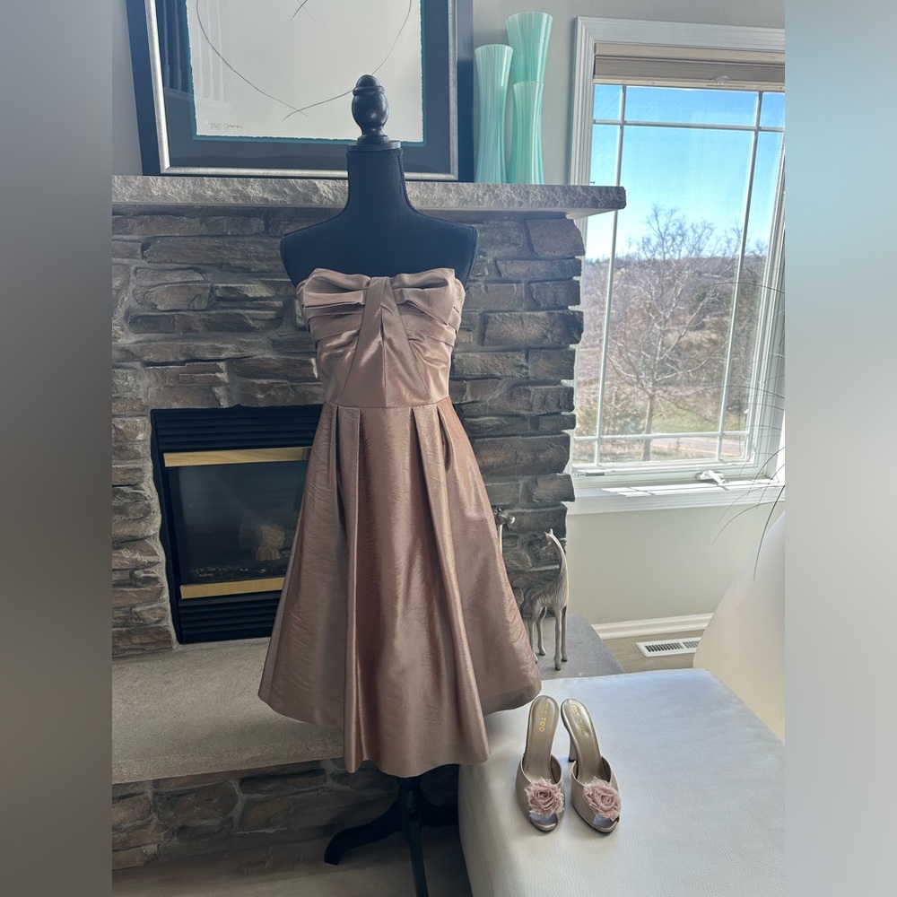 Taffeta party dress Taupe size 10, Shoes to match!